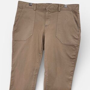 BANANA REPUBLIC SLOAN WIDE LEG TAN PANTS SIZE 6 Short